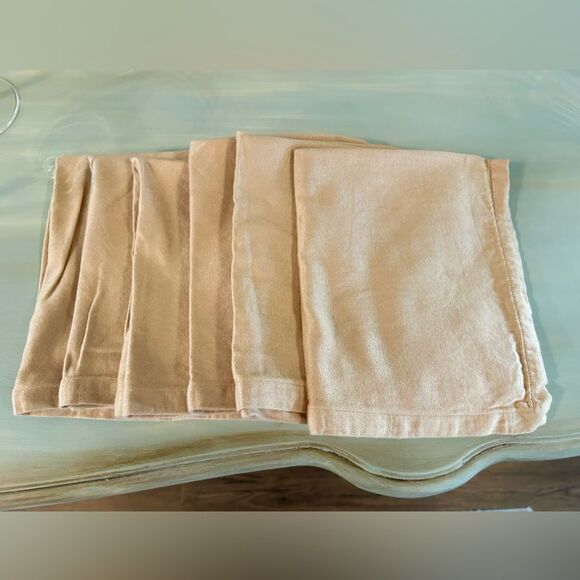 Set of 6 Gold Shiny Cloth Formal Dinner Napkins - Picture 2 of 4